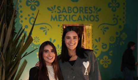  Marisa y Daniela Mares.