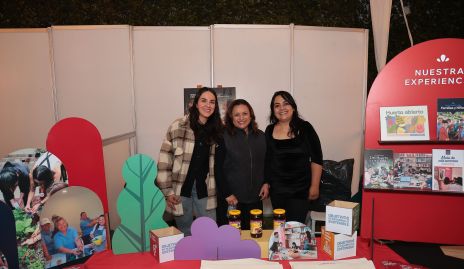  Miriam, Maricruz y Deyanira.
