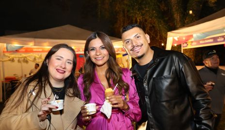  Olivia Burs, Verónica Guzmán y Moy Villagómez.