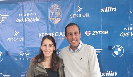  Ana Cecilia Castelo y Juan Pablo Ramírez con sus hijos Juan Pablo y Ana Paula.