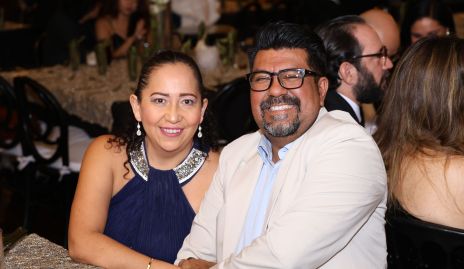  Alma Rosa Martínez y Edson Aguirre.