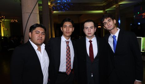  Osmar Ramírez, Hernán Sánchez, Carlos Pruneda y Enrique Chevaile.