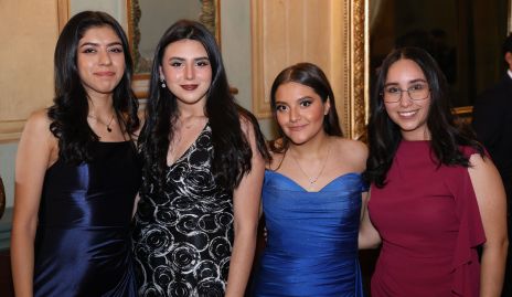  Ana Luisa Duarte, Evelia Hervert, Ayrtza Martínez y Andrea Castillo.