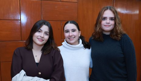  Paola Román, Isa Gocher y Ale Ponce.