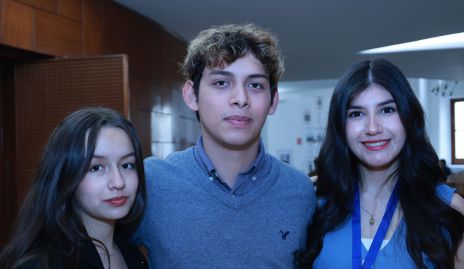  Marian López, Carlos Flores y Viridiana Cortés.