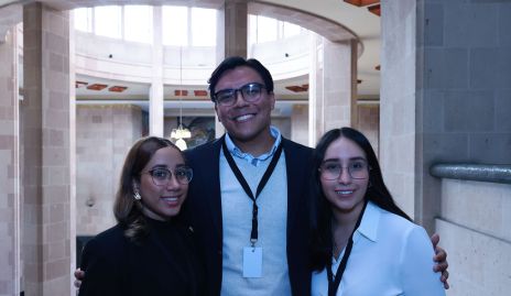  Olivia Reyes, Rigo Rodríguez y Andrea Castillo.