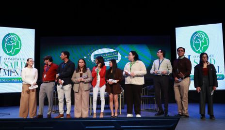  Premiación de los concursos de Carteles, Arte y Fotografía.