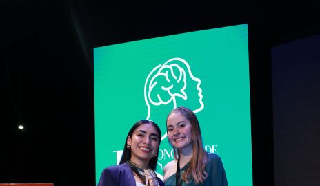  Luz María Carrillo y Arantxa Gámez.