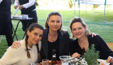  Claudia de Leal, Francine Coulon y Sofía Bárcena.