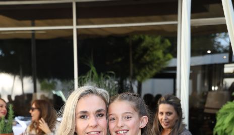  Mónica Torres y María Inés Zamanillo.