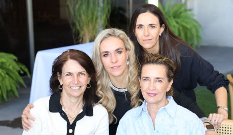  Claudia Canales, Mónica Torres, Alejandra Arenas y Lucía Martínez.