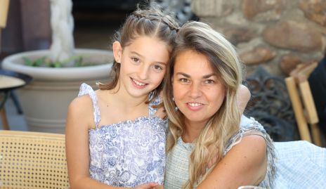  María Inés Zamanillo y Monserrat Torres.