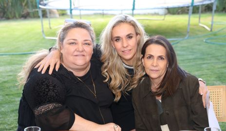  María Calvillo, Mónica Torres y Leticia de la Torre.