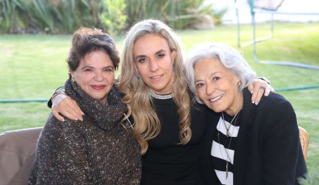  Pilar Labastida, Mónica Torres y Victoria Labastida.