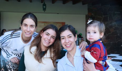  Lorena, Jessica y Ale.