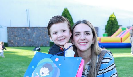  Paola y Franco Cosío.