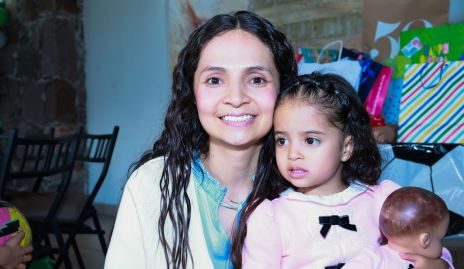  Rocío Huerta y Eugenia Palos.