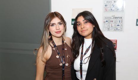  Andrea Montserrat y Marisol Uresti.