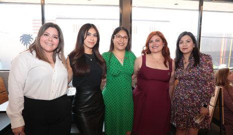  Mariela Cardona, Yaneth Alonso, Anahí González, Andrea Lozano y Graciela Suárez.