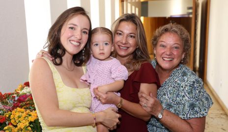  Yolanda Navarro, Victoria Chávez, Yolanda Puga y Yolanda del Valle.
