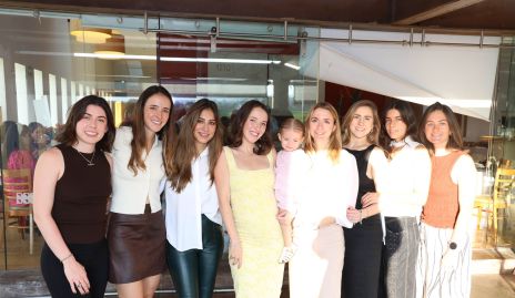  Andrea Vilet, María Cueli, Claudia Rodríguez, Yolanda Navarro, Victoria Chávez, Faustina Villarreal, Camila Fernández, Ana Lucía Díaz Infante e Isabela Mendizábal.
