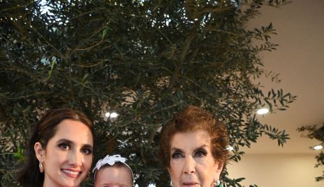  Lili, María Julia y Beatriz Acosta.