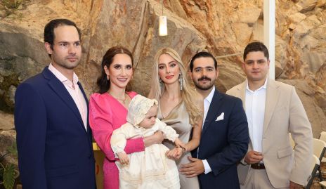  José Guillermo Ortiz, Lili Guerrero, María Julia, Valeria Guerrero, Mauricio Mahbub y Oscar Guerrero.