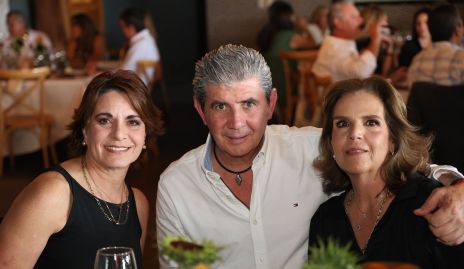  Guadalupe Bárcena, Héctor Obregón y Lucila Hernández.