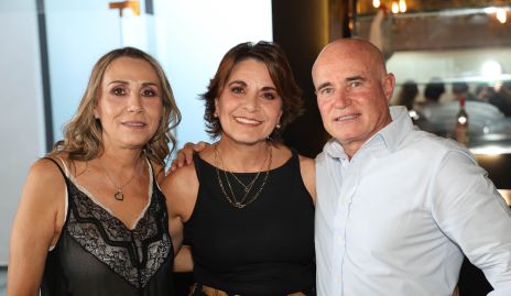  Roxana Serna, Guadalupe Bárcena y Tomás Alcalde.