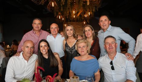  Pepe Maza, Tomás Alcalde, Roxana Serna, Martha Huerta, Miguel Alcalde, Juan Carlos Nieto, Daniela Pérez, María José y Jorge Mendizábal.