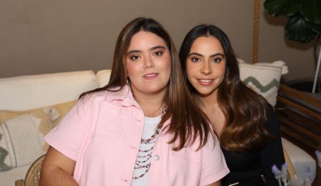  Carlota de la Garza y Mariana Anaya.