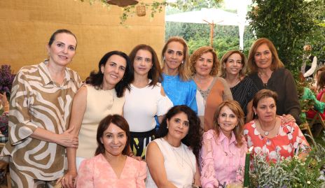  Gaby y Montse Gómez, Karina Navarro, Mimí Hinojosa, Anabell Valle, Gaby Cubillas, Maru Puente, Pita Cosío, Marcela Orduña, Anabel Gaviño y Sofía Valle.