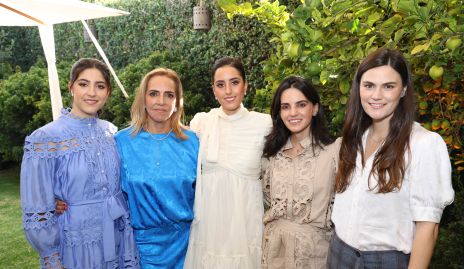  Julia Morales, Mimí Hinojosa, Fernanda Morales, Adriana Olmos y Lucrecia García.