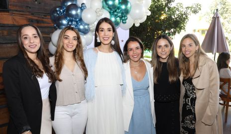  Gabriela Zamarrón, Fernanda Gaviño,  Mari Tere Torres, Silvia Azuara, Adriana Tovar y Melissa Compean.