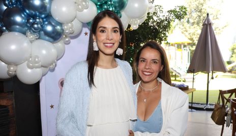  Mari Tere Torres y Silvia Azuara.