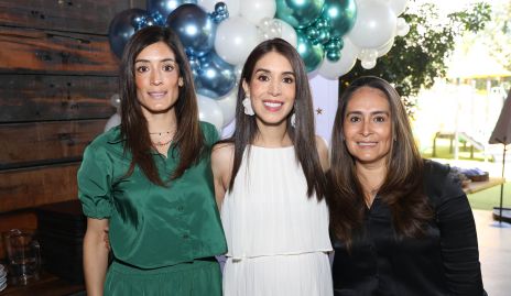  Fernanda Torres, Mari Tere Torres y Cristina Torres.