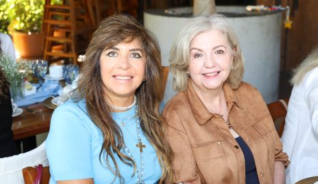  Florencia Soberanis y Tali Santos.