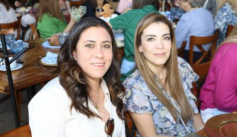  Carla Vázquez y Martha Gaviño.