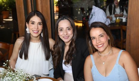  Mari Tere Torres, Gabriela Zamarrón y Silvia Azuara.
