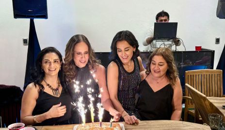  Daniela Gutiérrez, Adriana Pedroza, Anilú Enríquez y Deyanira Cázares.
