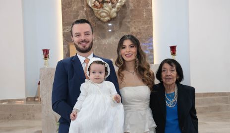  Gerardo Treviño, Sofía Muñiz, Antonella Treviño y Bertha Guerrero.