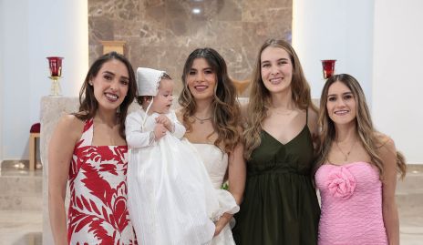  Paola Ascanio, Antonella Treviño, Sofía Muñiz, Vero Pérez y Andrea Parra.