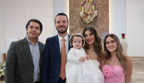  Leonardo Lozano, Gerardo Treviño, Sofía Muñiz, Antonella Treviño y Andrea Parra.