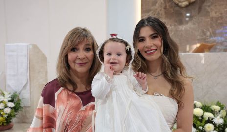  Cristina Córdova, Antonella Treviño y Sofía Muñiz.
