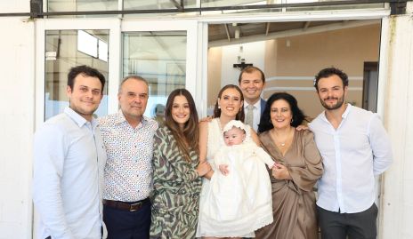  Diego Medina, Daniel Medina, Sofía Medina Del Valle, Luli Medina, Ricardo Landa, Lourdes Del Valle y Daniel Medina con Andrés.