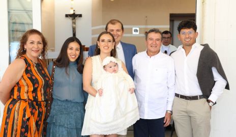  Josefina Carlini, Camila Landa, Luli Medina, Andrés Landa, Ricardo Landa, Rafael Landa y Ángel Villalobos.