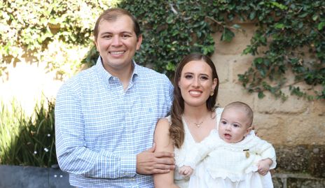  Ricardo Landa y Luli Medina con su hijo Andrés.