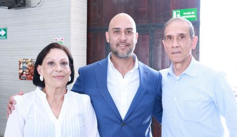  Socorro Covarrubias, Humberto Pérez y Humberto Pérez.
