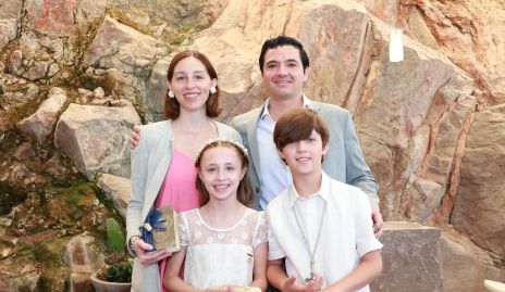  Eugenia Muriel, Alejandro Paredes, María José y Humberto Pérez.