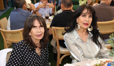  Aidé Rodríguez y Elizabeth Rodríguez.